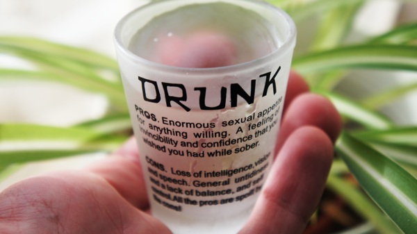 EasyHacks's tweet image. &apos;How to do a Shot of Alcohol&apos; - EasyLifeHacks 

youtube.com/watch?v=gD5XIL…