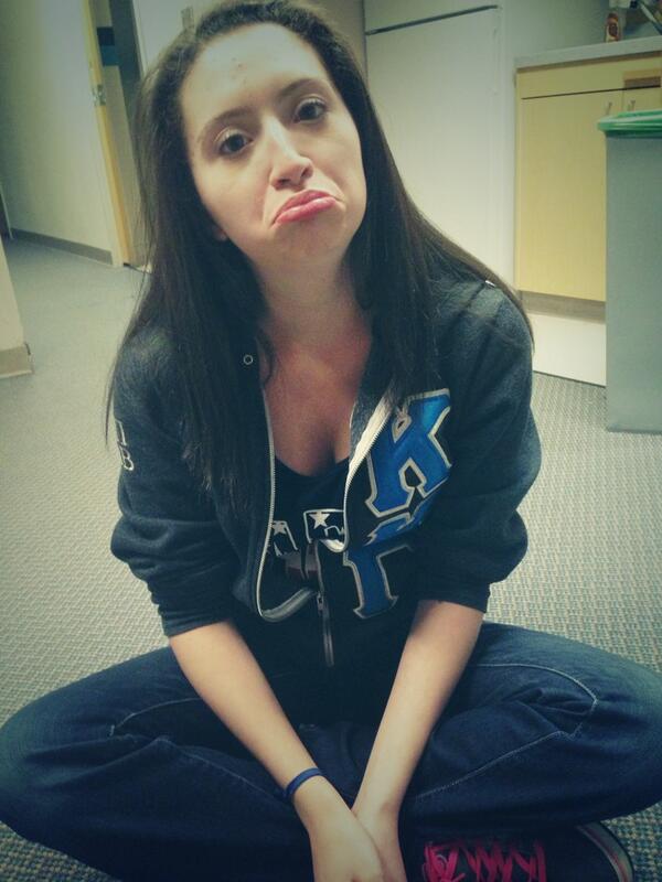 xgiselleeee's tweet image. HEADLINER: Tragedy strikes the people of AI dorms. #prayforthehomeless #communityservice