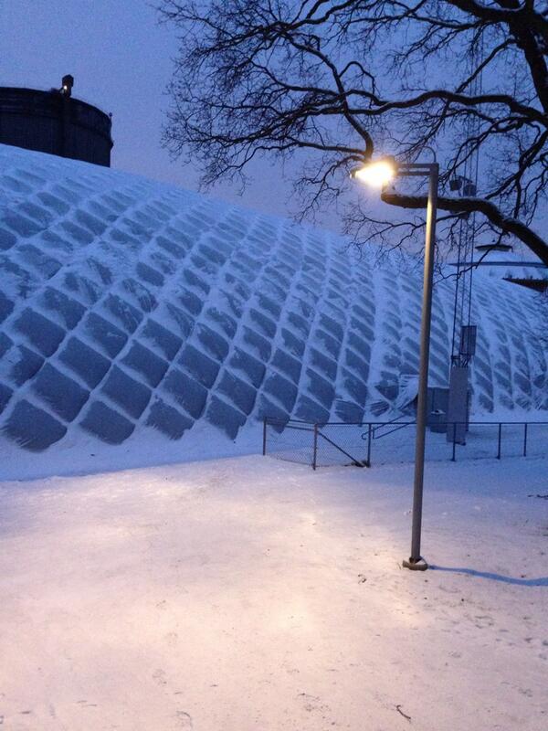 Hallen går varm! 8.00-9.00 Engelbrekt, nu plansladdning sen går a-laget på