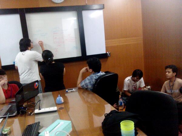 let's begin <a href="/globalgamejam/">GlobalGameJam</a> @AgateStudio #ggj2014 #gamedev #bdgggj2014