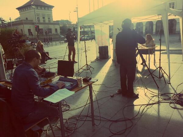 El programa <a href="/BonDia28TV/">BonDia 28Televisió</a> es fa avui des de la pl Abat Oliba de #Cerdanyola. Ara entrevisten a <a href="/carme_carmona/">Carme Carmona /❤️</a>