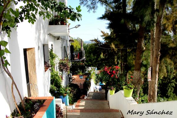 algopasaconmary's tweet photo. @viveandalucia @andaluciaparais @PuestasSol @aetc #ArcosDeLaFrontera #cadiz :) http://t.co/EGyZA4k9SV