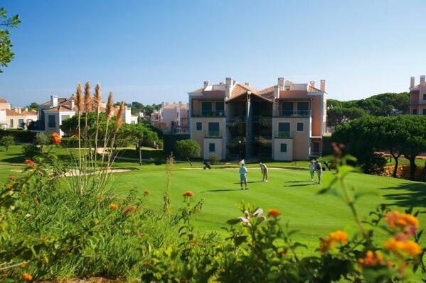 12th green at vale do lobo