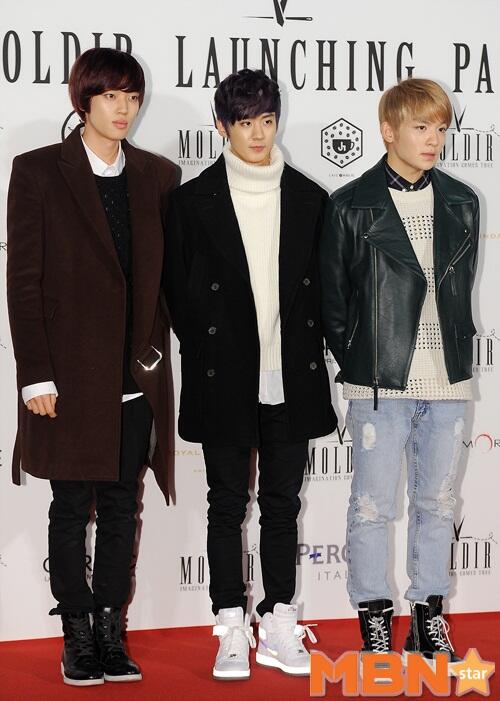 BevXmX8CUAAPVOn.jpg:large