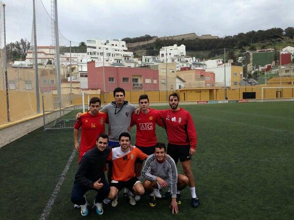 adriancasass's tweet photo. Campeones del trofeo de la facultad!! Que buenos somos chiquillo @VictorArques @RuBeN_Con_Tilde http://t.co/q6S8Ks9Q5y