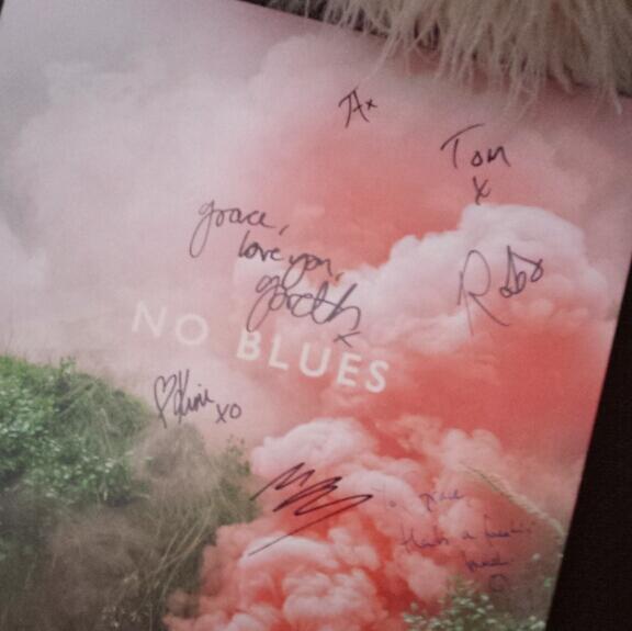 GraceRoss's tweet photo. @LosCampesinos "Well chuffed" with my fully autographed copy of #NoBlues  Thank you! http://t.co/wrXYSojaPu