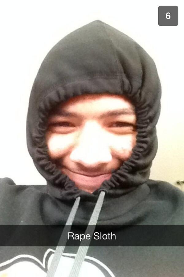 BFagan_'s tweet image. Besides snapchatting his whole life...this the stuff @_CoreyBennett_  snapchats me ... #rapesloth