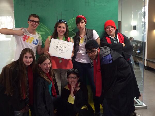 FODfrostbite13's tweet photo. Frostbite reppin!!! @OfficialLangill @UofCDA #Frosbite2014 http://t.co/Qiwsn2hrAR