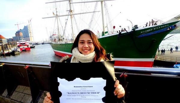 Coretan45's tweet image. ini karya poster cihuui dari kakak @JulieAdena, langsung dari Hamburg Jerman. terima kasih #bangunbelumtidur