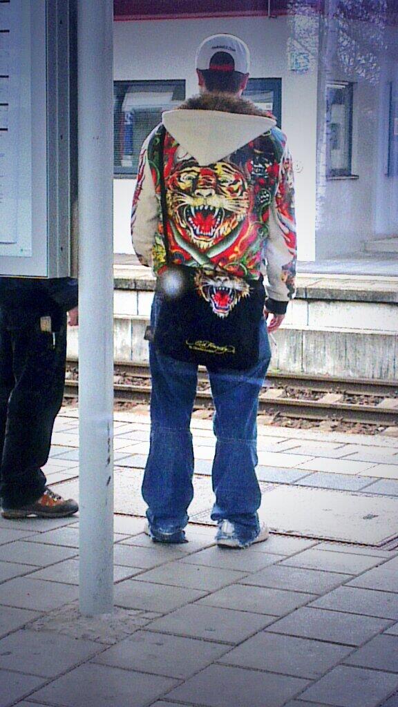 regucordi's tweet photo. Eins zu viel sind zwei zu viel! #rooaaarrr #overload http://t.co/idahZg3J9x