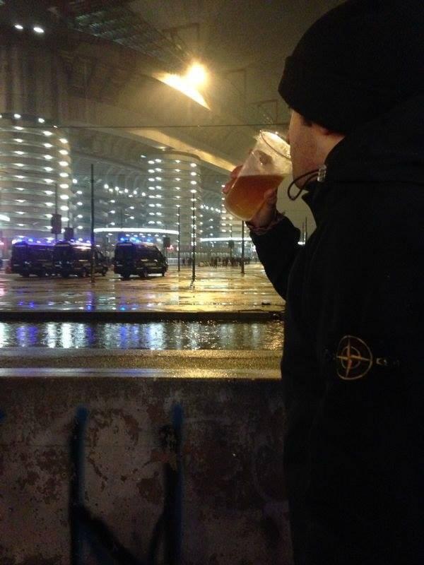CasualUltra_'s tweet photo. Cheers to the weekend! http://t.co/2Yw5766VOp
