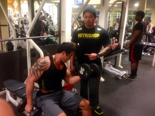 CNPPerformance's tweet image. CNP Athlete Gene Amoguis killing it lookin good #cnpperformance #becauseitwork #gym #nutrishop #Physique