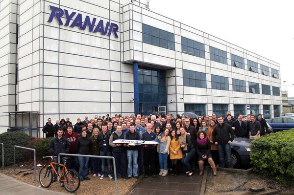 Ryanair's tweet photo. Some of the 9,000-strong @Ryanair team leaving our famous White House at Dublin Airport bound for #newRyanair offices http://t.co/1cpNKO3kUF