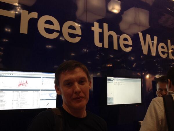 yerttle's tweet image. @bloxx selfie #freetheweb