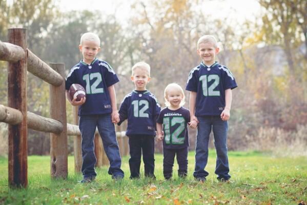 kim_ells's tweet photo. @DangeRussWilson - Biggest, littlest Seahawk fans! #GoHawks #BlueFriday @WazzuCPA @jimholman19 @Seahawks http://t.co/KGU2BjsqnM