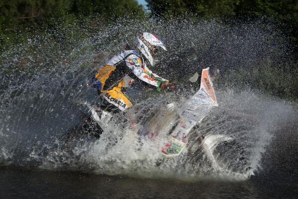 Motombia's tweet photo. Mateo o Marco de @RetoDakarCo en “All best photos of the bikes' race during the 2014 Dakar #dakar2014   http://t.co/qtY7dgzNST