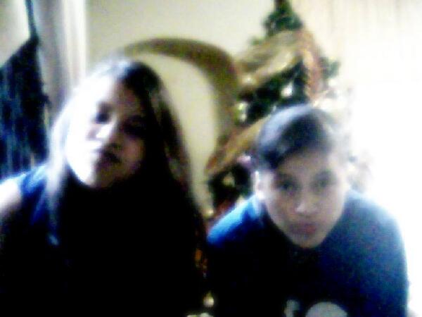 TKriis's tweet photo. Mi Hermana ♥ http://t.co/pi9WsvE3YK