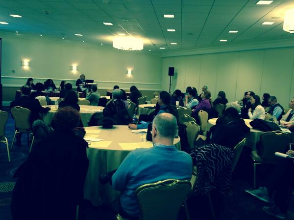 ONC_HealthIT's tweet photo. RT @MyrieTash #ONC2014 A lot of interest in pt. engagement #bluebutton on a cold Fri afternoon  http://t.co/wznNwGNQMH