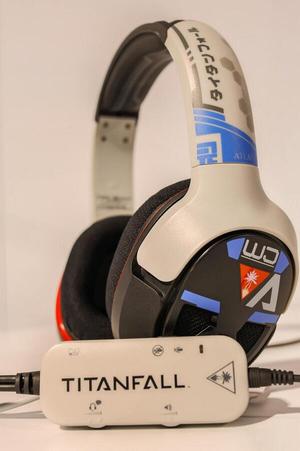TurtleBeach's tweet photo. RT @GoldenboyFTW: OK @turtlebeach you got me with those Titanfall Ear Force Atlas headsets. That's sexy. http://t.co/ovxDGXTSSQ