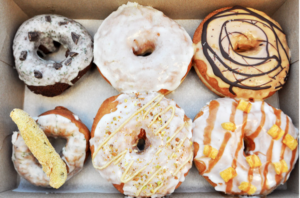 SamMurphyTO's tweet photo. ohoh @SOCANRodney new donut shop on the Danforth! How about the Tequila Laced?  http://t.co/6LRsuExLAd  @VonDoughnuts http://t.co/B3Kt7B7j9d