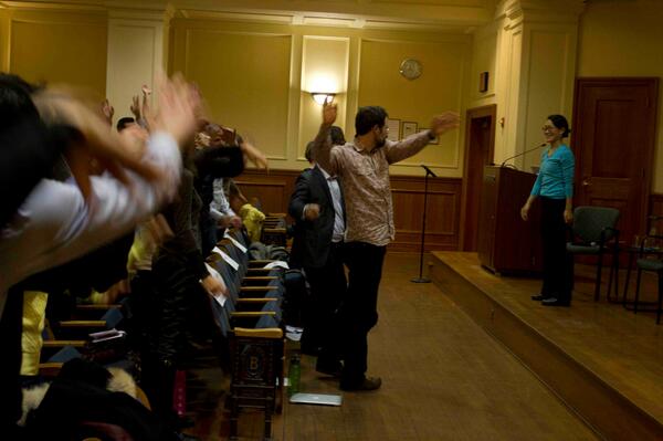 CUriosity3Talks's tweet photo. Photo from our Dance event @danceSpec! Spontaneous Contact Improvisation, putting the SCI into our ArtSci agenda! http://t.co/nOMxu5gPo0