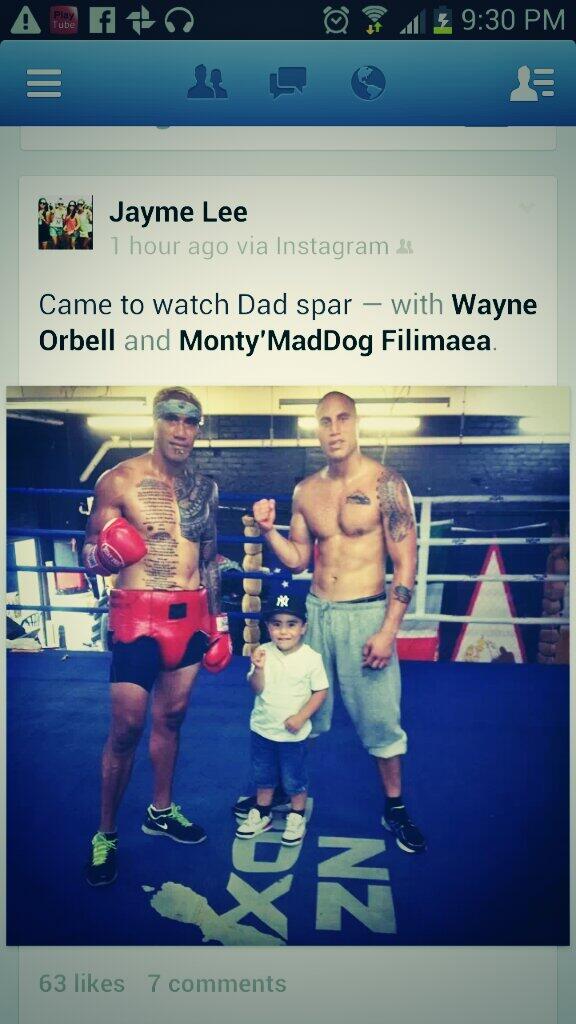 MFilimaea's tweet image. Sparring with the bro Wayne. .and good to see his son there cheering his dad on.