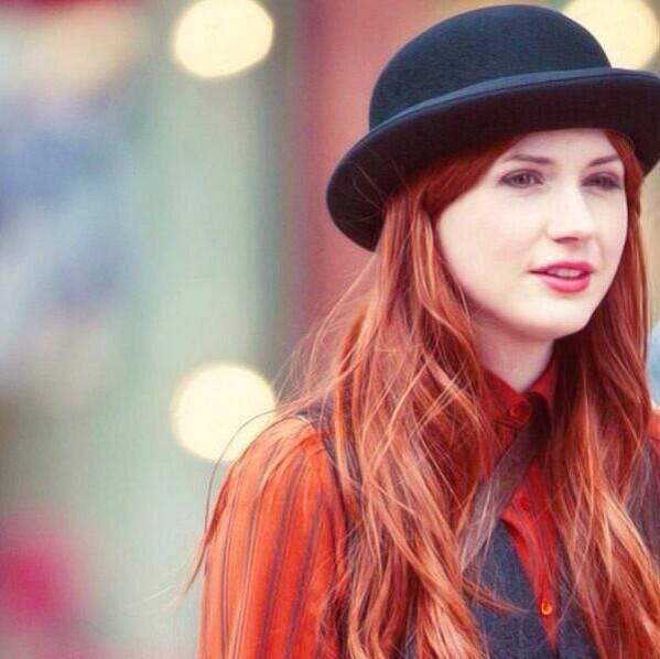 DemonsRunRPG's tweet image. Kayleigh James|Convinced she can't do anything right|Witch|FC:Karen Gillan| RESERVED