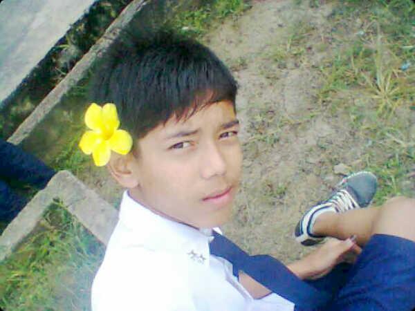 Hendra_L24's tweet photo. Hendraa http://t.co/r9j2GXYM1o