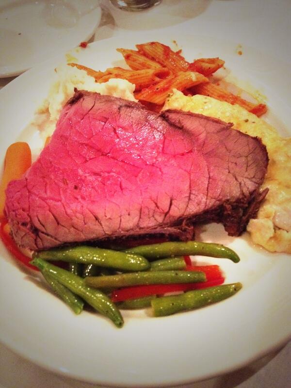 lilmoore5's tweet image. They instagramed, I tweeted @RexN8 @koz3996 #whiteguyproblems #round1