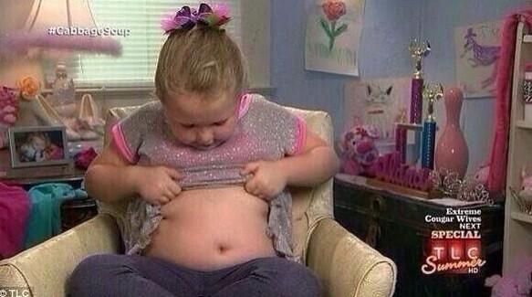 ProblemsGirly_'s tweet image. Checking my abs after an intense 5 minute workout....