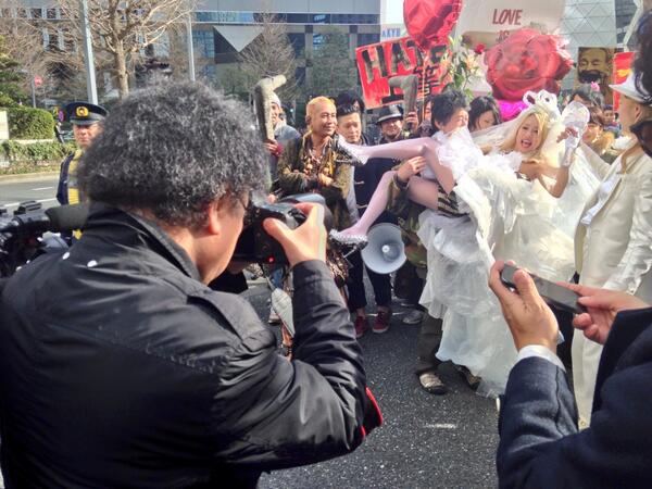 Chim Pomエリイ結婚パーティ パレード Love Is Over まとめ 2ページ目 Togetter