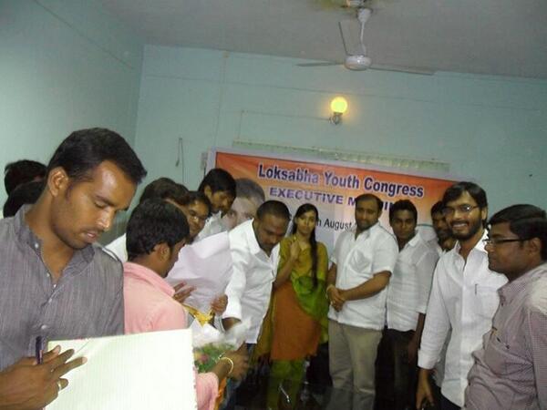 ApycM's tweet photo. http://t.co/yyTizS7fIv