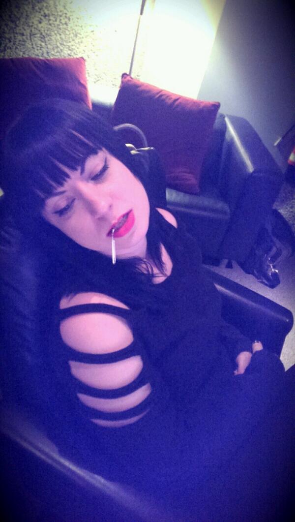 twisted_twins's tweet photo. Had an awesome day at #PostModernSound on @SeeNoEvil2Movie w/ @LeeMajdoub ,@Katie_Isabelle , & @halloweengal @WWE http://t.co/1mSld7tzU3