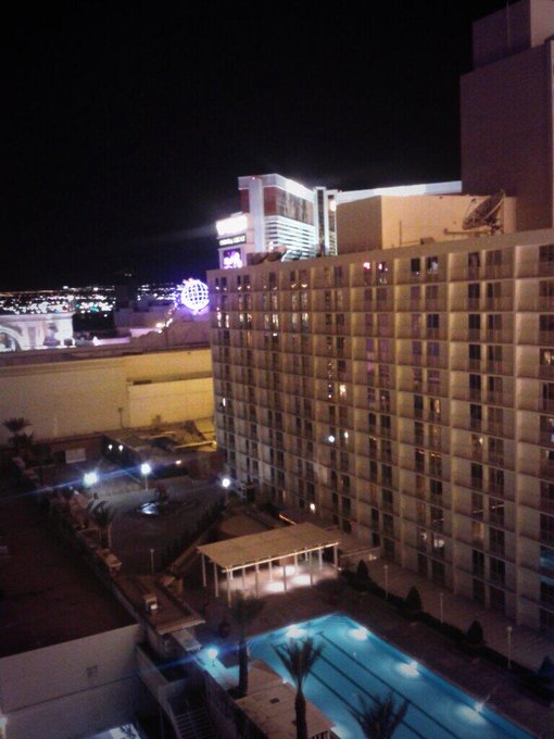 My View right now http://t.co/hr3h90RsGF