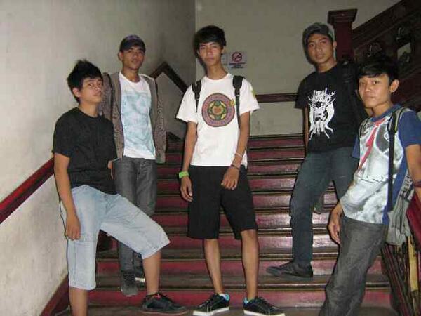 SITS_Official's tweet photo. Ini line up awal 2010 - 2011 http://t.co/IJRIzLNO8x