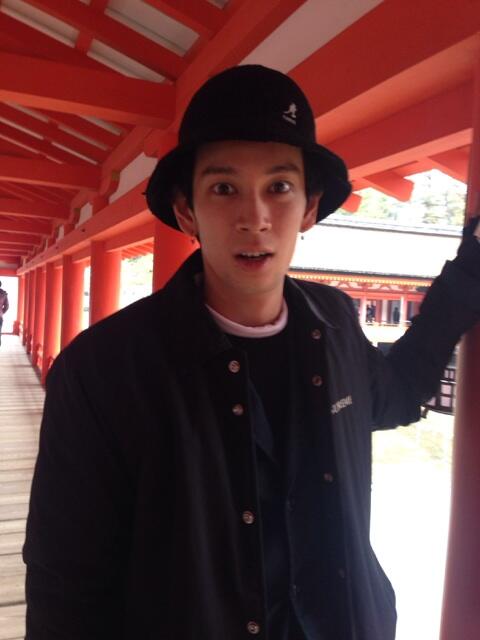 ট ইট র Men S Non No I鼻です 明日のファッション診断のために広島入りしました メンズノンノモデル小松史弥も フォトグラファー山本氏も私も宮島初上陸 いやぁ 壮観 Http T Co Cp9rfkahto