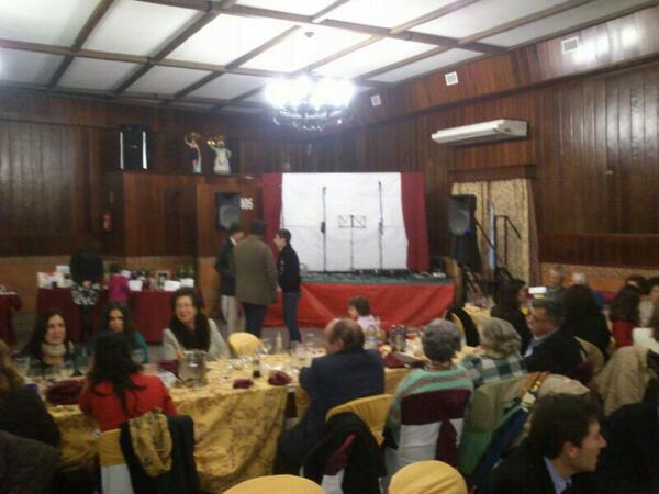 CalleReal_RS's tweet photo. Comida hermanda del Rocío. El Viso del Alcor http://t.co/ur0nNYH9wX