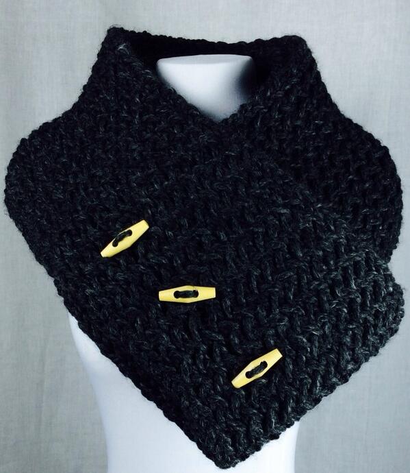 IamJashiel's tweet photo. Pick up your J.Valer scarf
http://t.co/7oRi4DBg4W http://t.co/U8OtmXdz7w