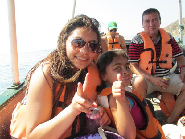 Fernanda98's tweet photo. un paseo muy divertido lo mas bello http://t.co/hgBZQBE8Vh