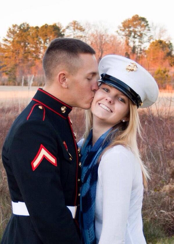 vsk1331's tweet photo. @AXE #KissForPeace http://t.co/ZzP6URmRDr