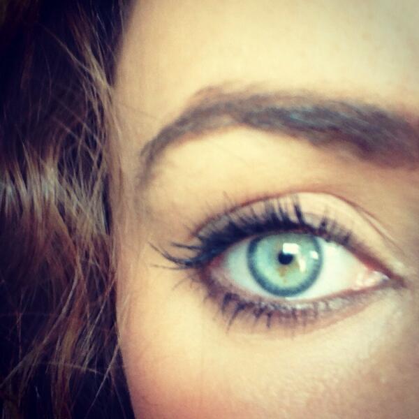 Kayteemacca's tweet photo. @MaxFactorUK  #Selfeye http://t.co/4lfW6Q1HXr