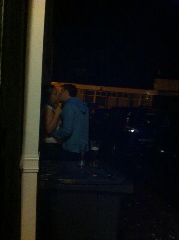ChildOhh's tweet photo. Anthony cadwallader is at it again http://t.co/01JHkbt3p7