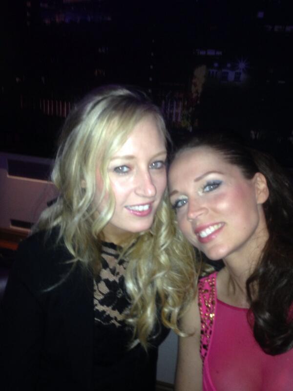 colletteboo84's tweet photo. #sistahood #beckenahmbridgebar http://t.co/yGh2Uly38x