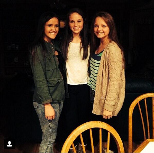 iLLSWGD's tweet image. the junior class is just a work of art