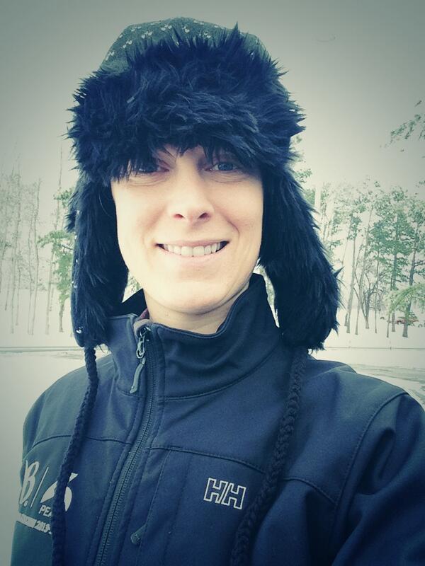 RukavinaBidwell's tweet photo. If this hat is wrong I don't wanna be right. Keeps me warm!! #ColdReady http://t.co/GZ29bGWy43