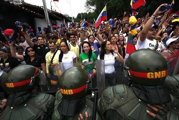 amhidalg3's tweet photo. ALERTA #SOS #Venezuela #Táchira http://t.co/TBKrlMILWi  #CalleYResistencia #RepresionEnVzla" @CNNEE