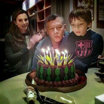 RawFaisal's tweet photo. العمر كله يا سيدي http://t.co/Kmeaqoiakb