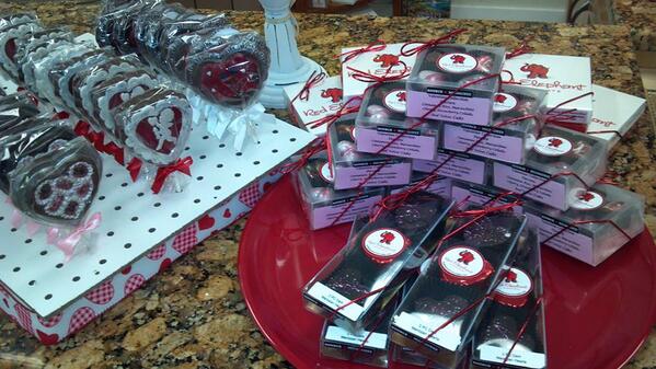GiftShopCudahy's tweet photo. Delicious "Red Elephant" chocolates for Valentine's Day!  Start a new tradition at The Gift Shoppe! http://t.co/V9Lsx3cKWj