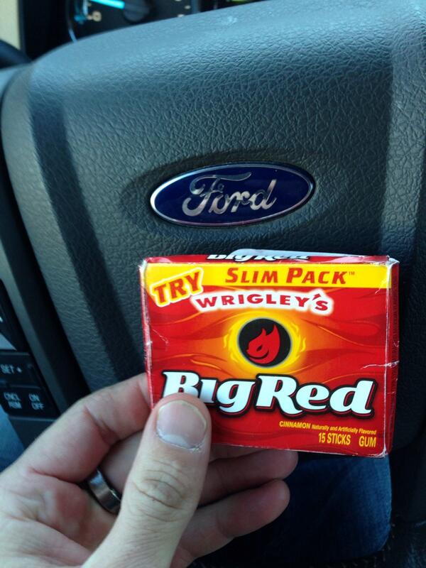 miffler13's tweet photo. If you don chew big red. FUCK YOU !!!! http://t.co/7s6RLE4IFX