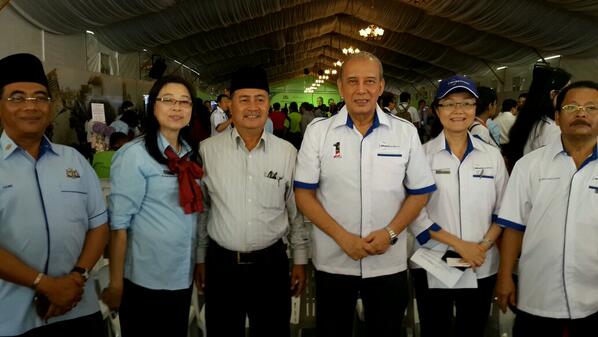 تويتر Rtc على تويتر Bersama Sdr Ali Alwi Dan Datuk Michelle Ong Ceo Kaj Development Yg Menerajui Projek Gateway Di Pulau Melaka Http T Co Y2bmo5uaim